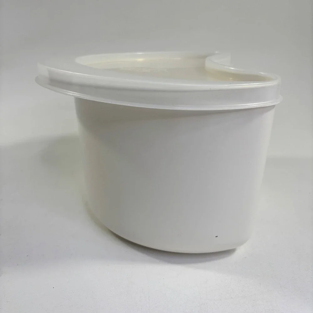 Sunbeam Oskar Food Processor Storage Container with Lid Model 94440 White Kidney